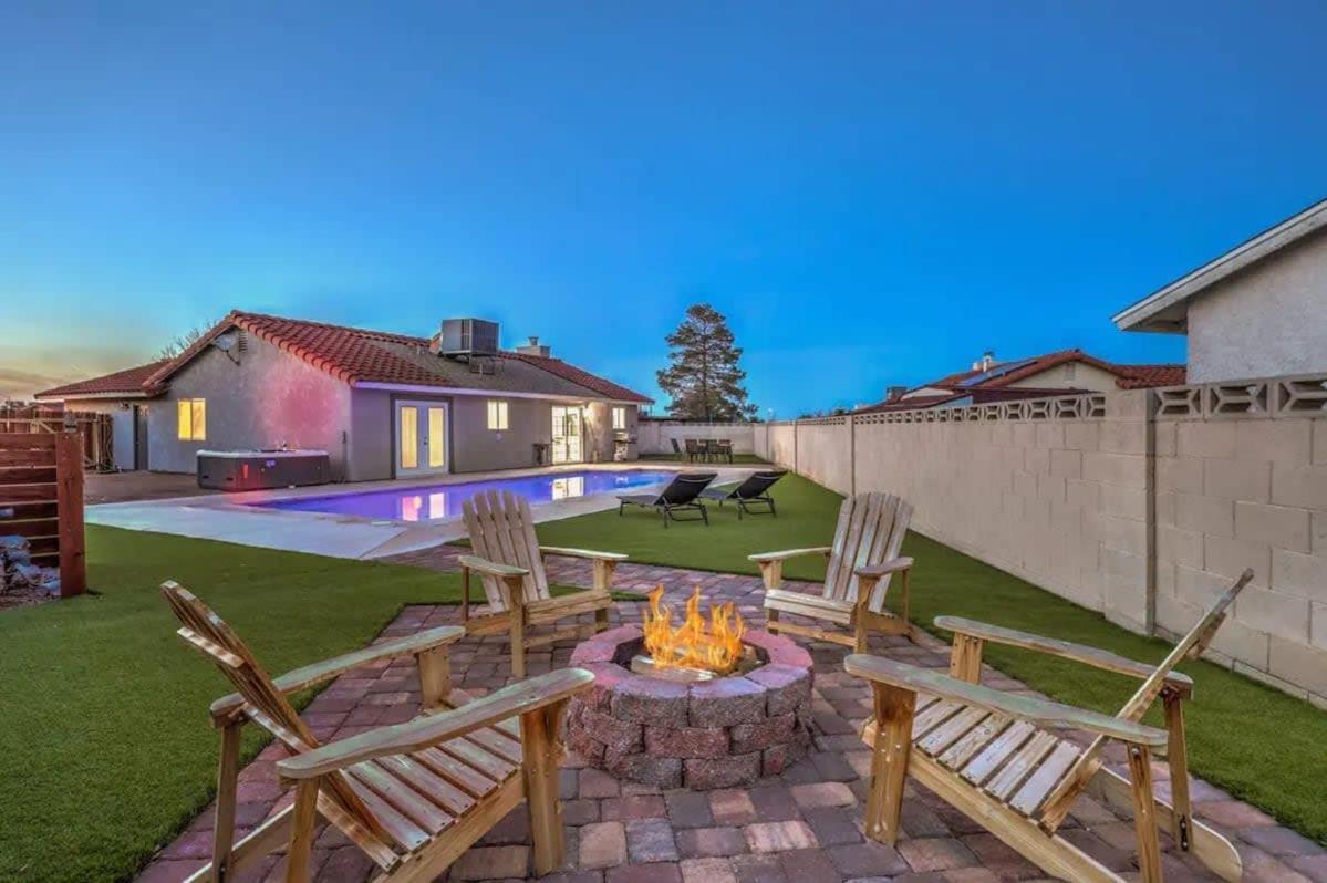 Сasa de vacaciones 1 Story, 3 Bedroom W Hot Tub, Pool Grill, Firepit *