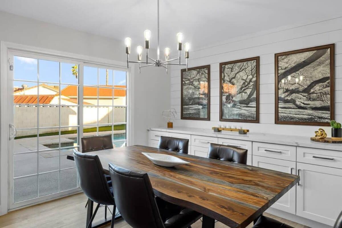 Сasa de vacaciones 1 Story, 3 Bedroom W Hot Tub, Pool Grill, Firepit Las Vegas